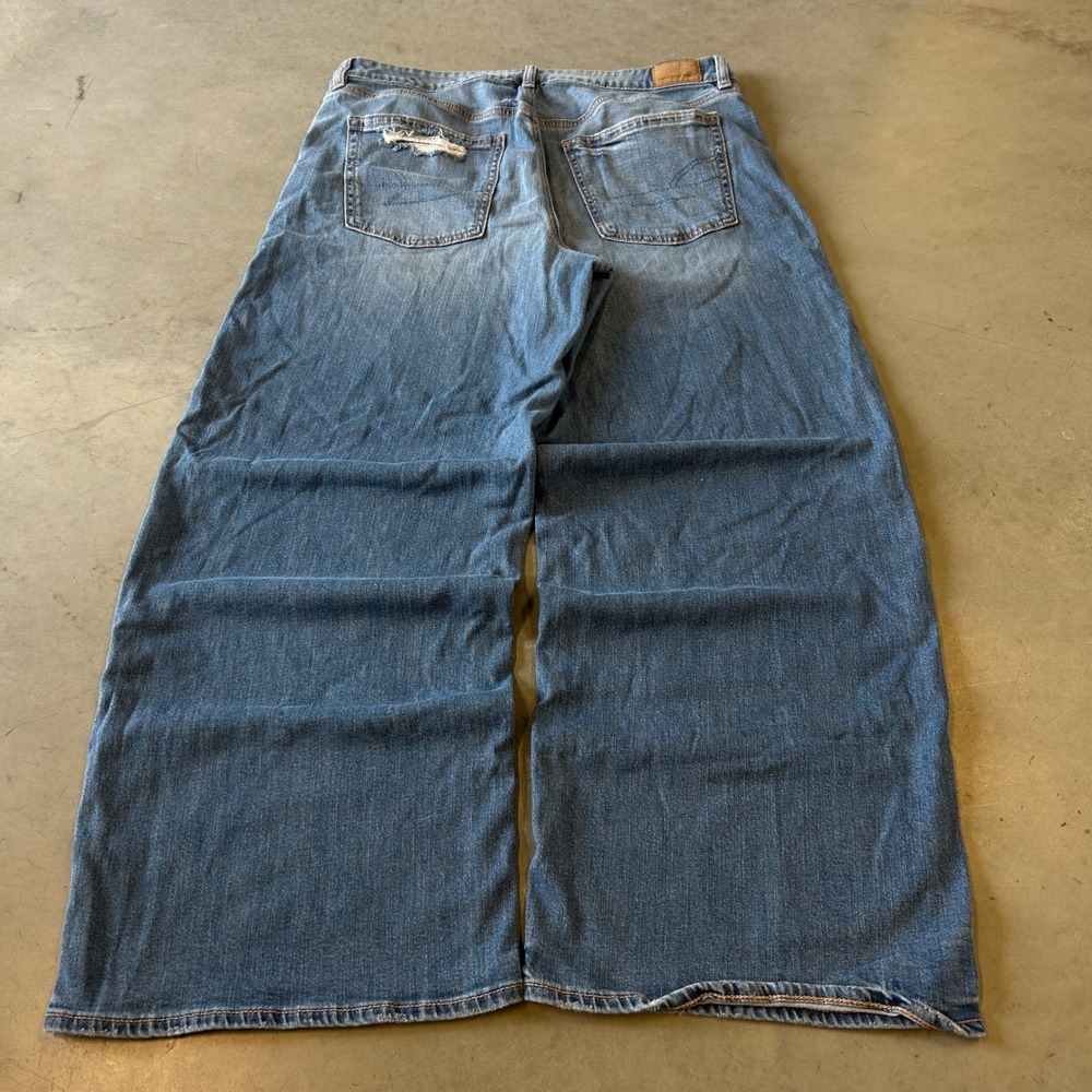American Eagle Low Rise Baggy Wide Leg Jeans Medium Wash Size 12 Regular